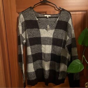 NWT Maurice’s Black and White Plaid Sweater